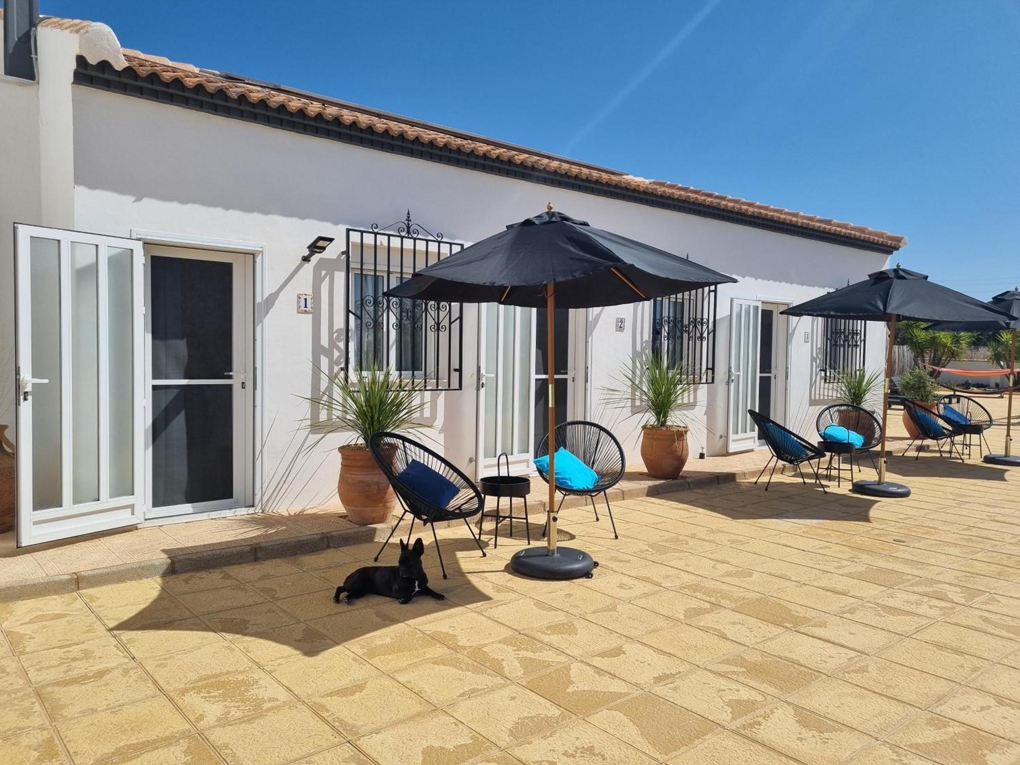 B&B Casa Blanca Oria Buitenkant foto